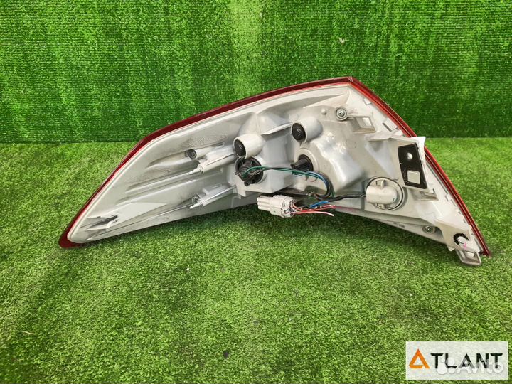 Фонарь задний правый nissan teana