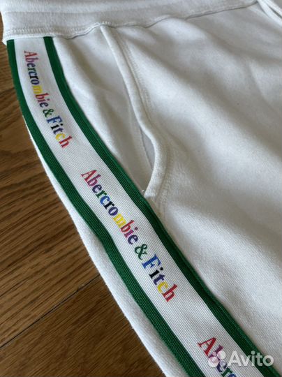 Широкие штаны Abercrombie & Fitch