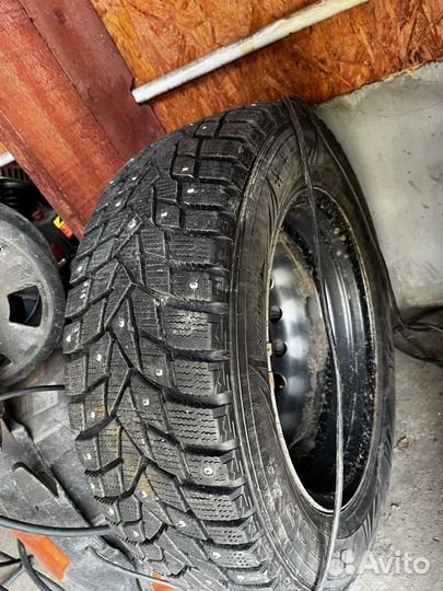 R15 Dunlop SP Winter Ice 03 195/65, PCD 5x114.3 DIA 67.1