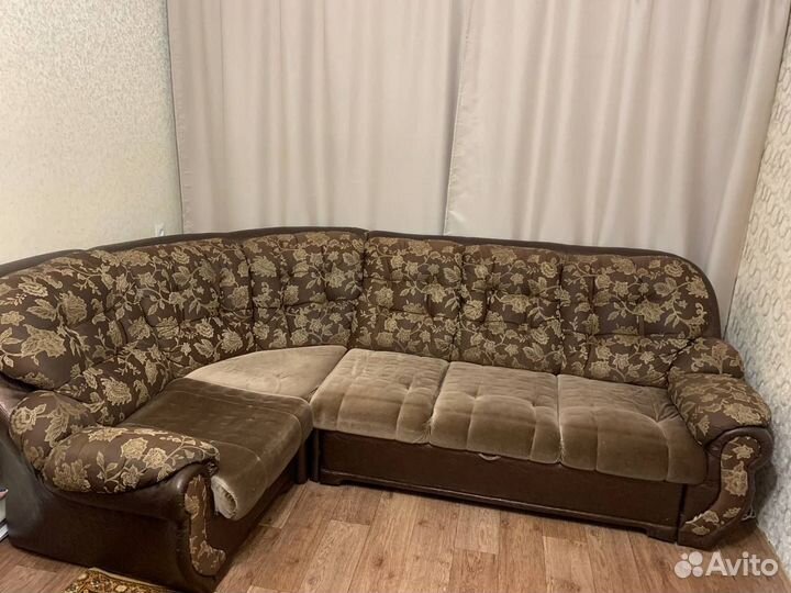 Угловой диван с креслом
