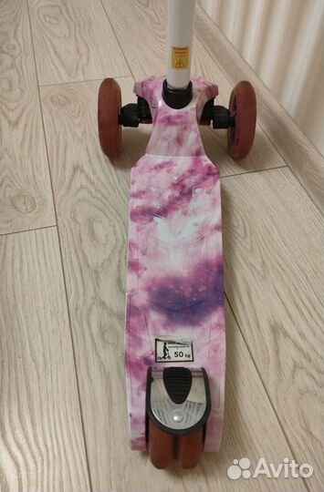 Самокат трехколесный reaction