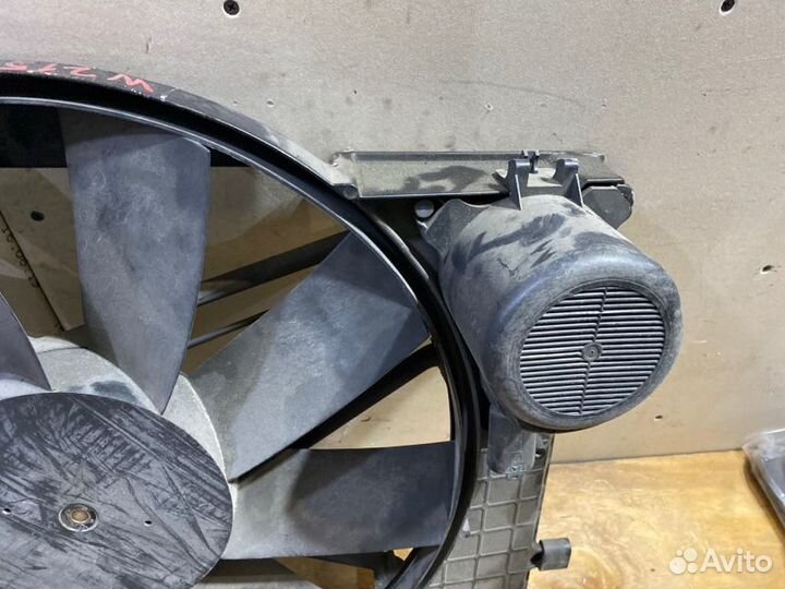 Вентилятор охлаждения радиатора Mercedes-Benz