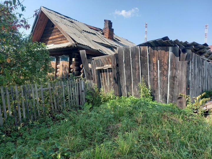 Дом 21,9 м² на участке 14,9 сот.