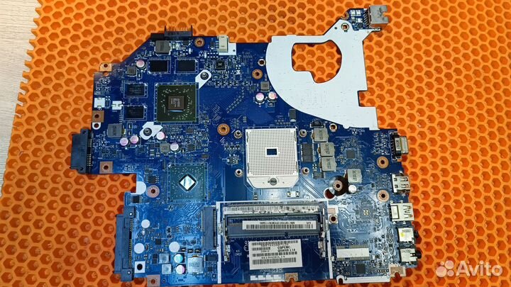 Материнская плата на Acer V3-551g LA-8331P