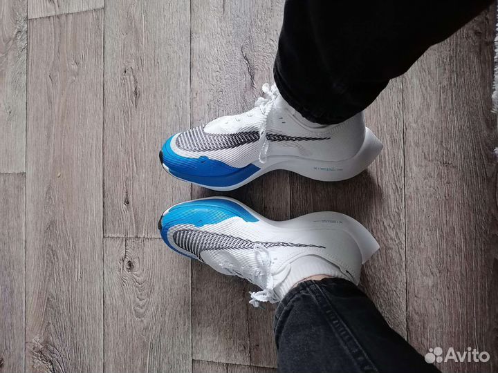 Кроссовки Nike