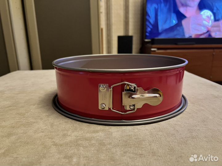 Форма для выпечки разъемная 26 см. Kaiser