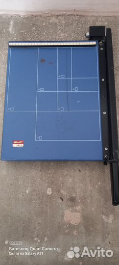 Сабельный резак для бумаги