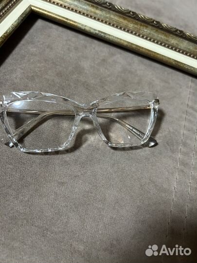 Очки солнцезащитные