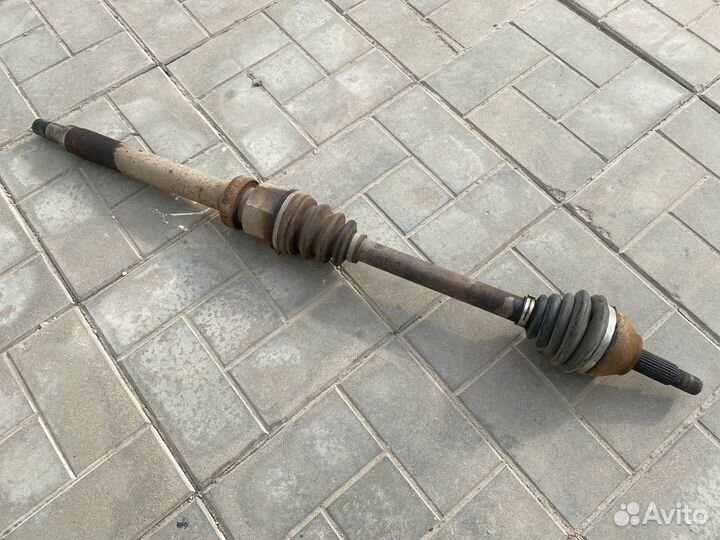 Полуось (привод) передний правый Ford Focus 1