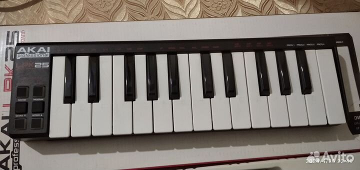 Midi клавиатура akai LPK 25 pro