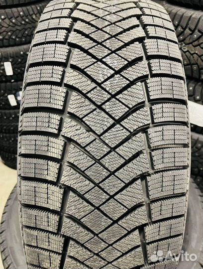 Pirelli Ice Zero FR 195/65 R15 95T