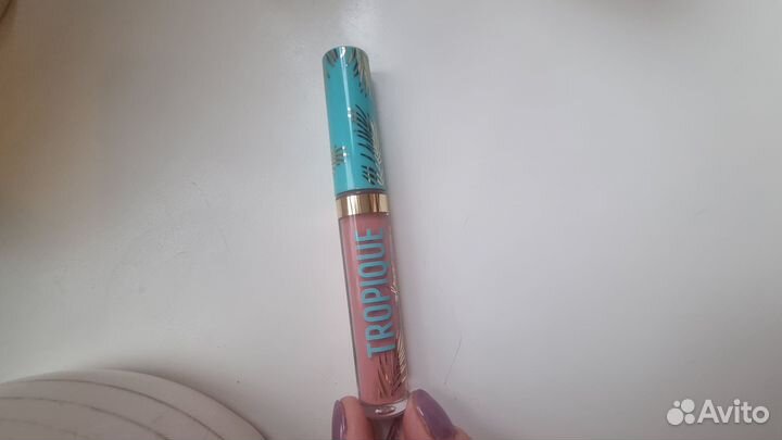 Новый блеск помада vivienne sabo 14