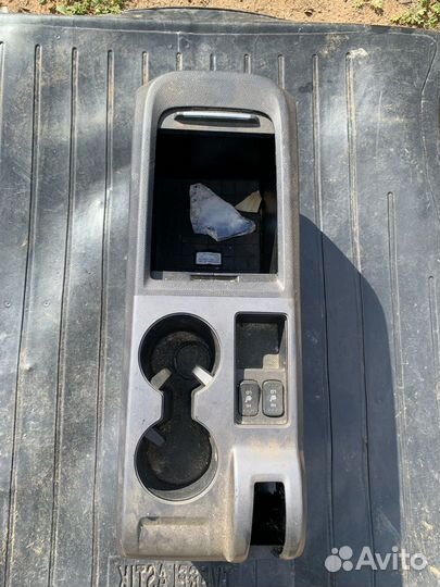 Консоль центральная Honda Cr-V 3