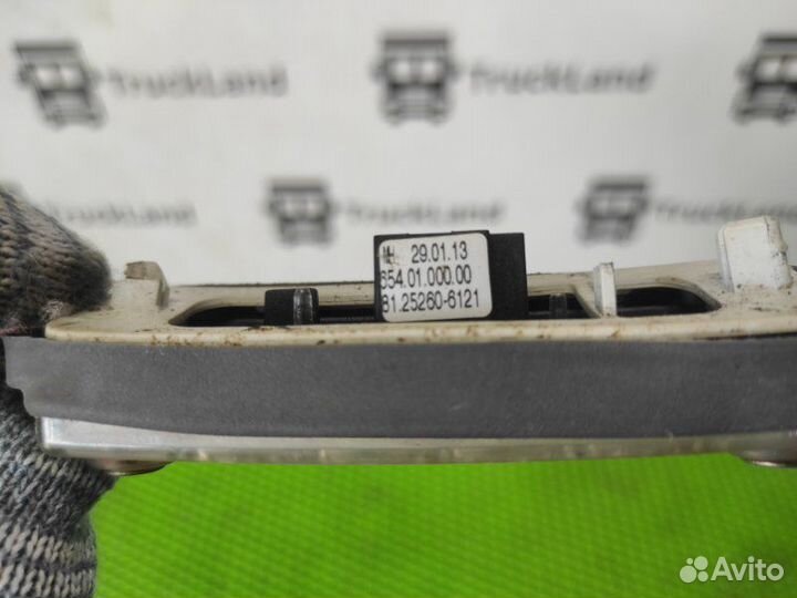 Фонарь габаритный кабины (верхний) передний Man