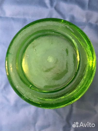 Урановое стекло ваза