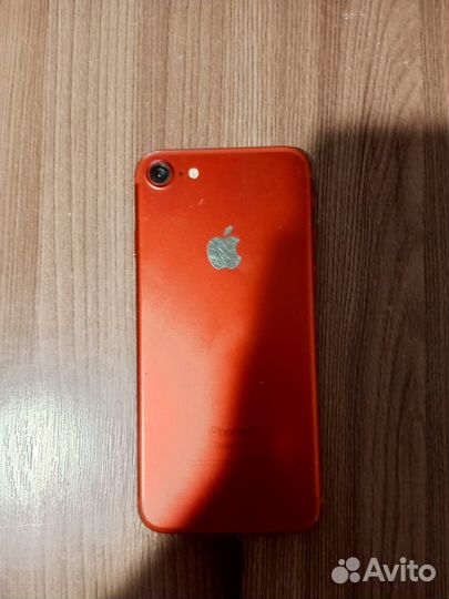 Телефон iPhone 7