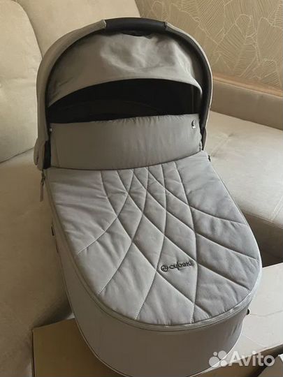 Cybex priam Soho grey (шасси Chrome Brown)