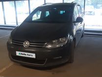 Volkswagen Sharan 2.0 AMT, 2017, 194 000 км, с пробегом, цена 2 050 000 руб.