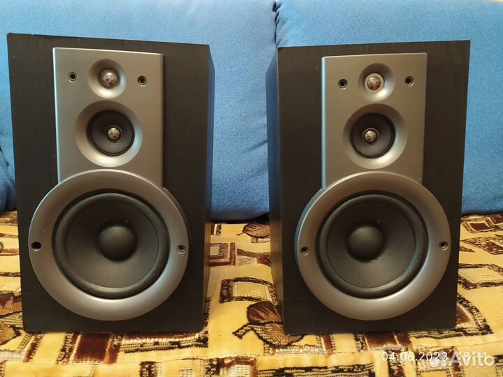 Акустические колонки yamaha