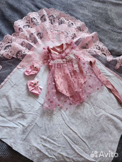 Комплект на выписку для девочки