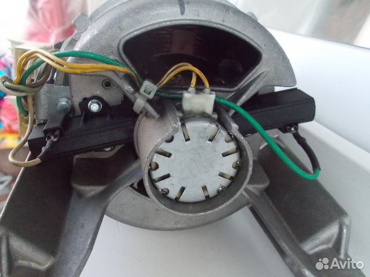 Мотор стиральной машины Electrolux EWS10400-10470