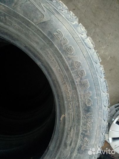 Nokian Tyres Hakkapeliitta 5 215/65 R16