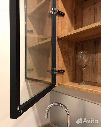 Кухня на заказ Бесплатная доставка