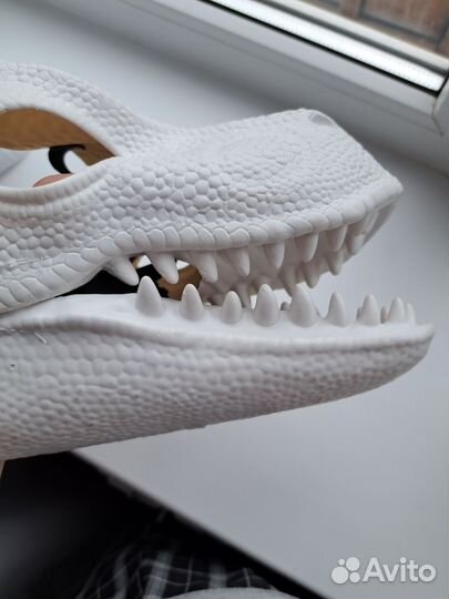 Маска раптора,белая, резиновая