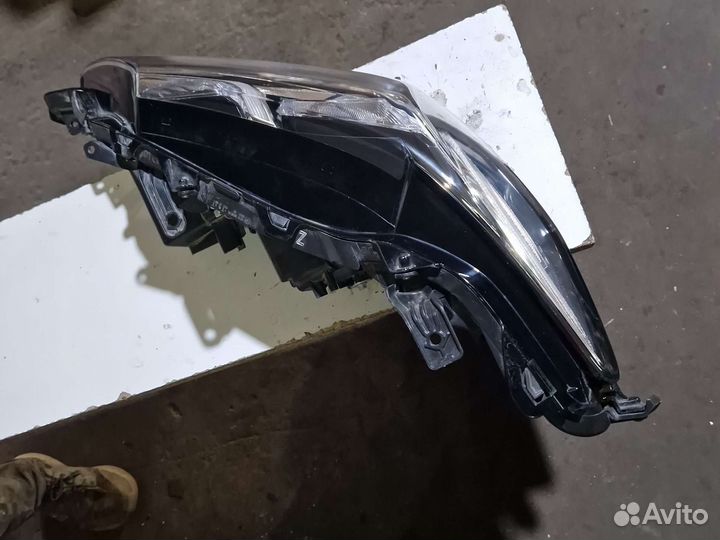 Правая фара toyota camry v70