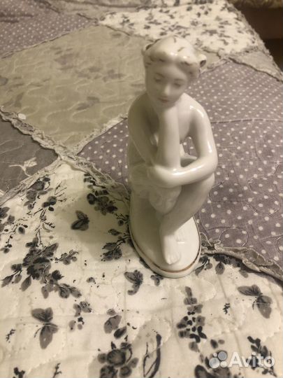 Статуэтка девушка СССР