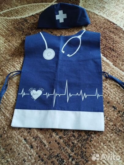 Тележка юного медика