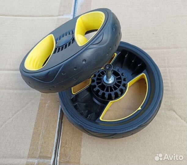 Колеса для коляски автолюльки