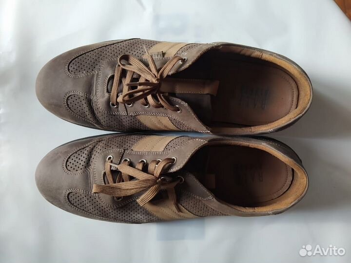 Ralf Ringer 46, Ecco 38