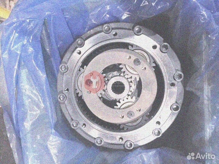 Редуктор поворота Hyundai R260LC-9S