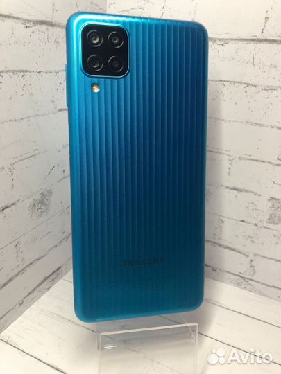Телефон Samsung Galaxy M12