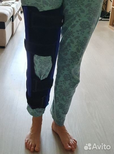 Ортез жесткий на коленный сустав