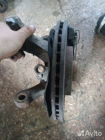 Ступица передняя правая Opel Vectra универсал