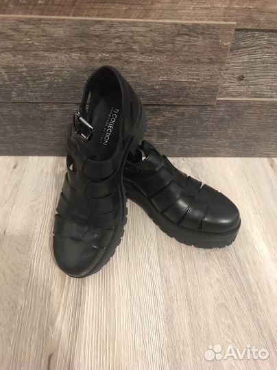 Сандалии TJ Collection