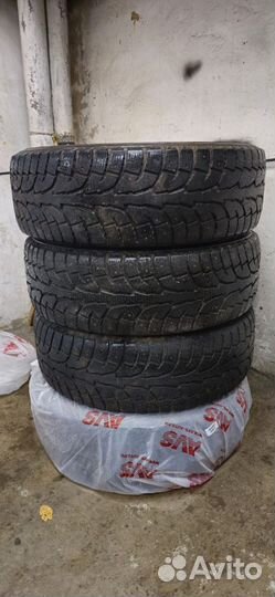 Hankook I'Pike RW11 235/65 R17 104T