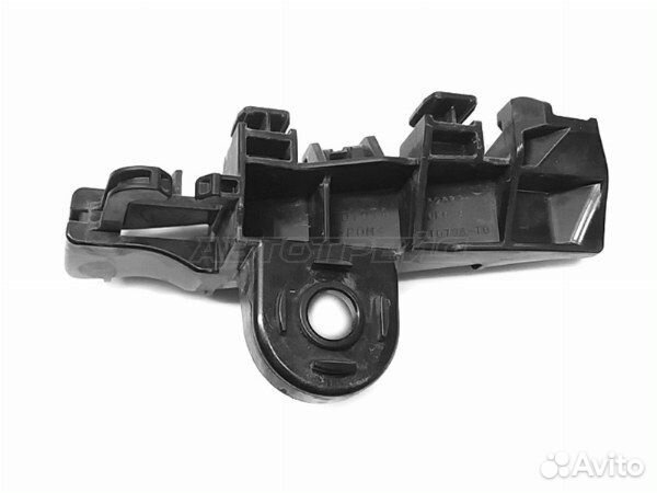 Крепление бампера toyota fortuner 15