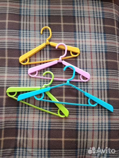 Вешалки плечики