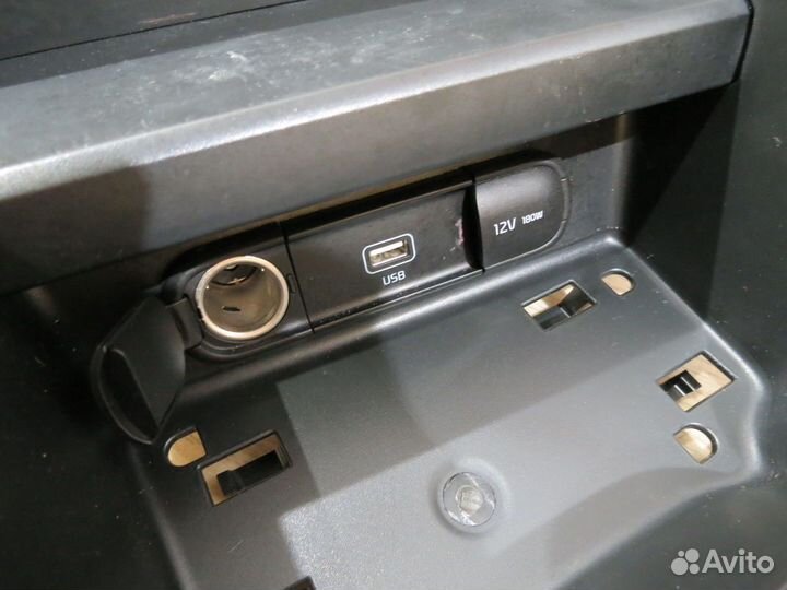 Консоль центральная Kia Soul 3