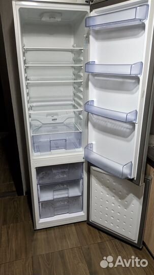Холодильник бу Beko