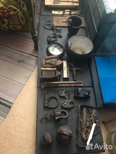 Старинная бытовая утварь