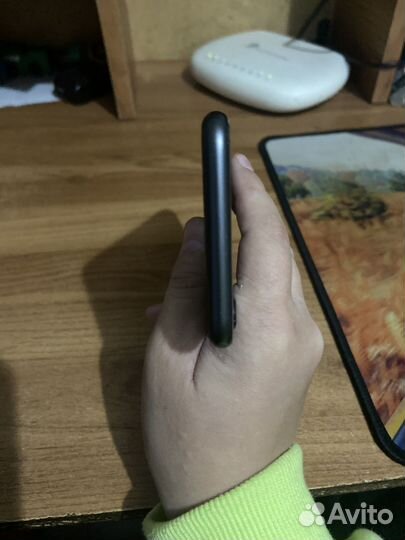 iPhone 8, 64 ГБ