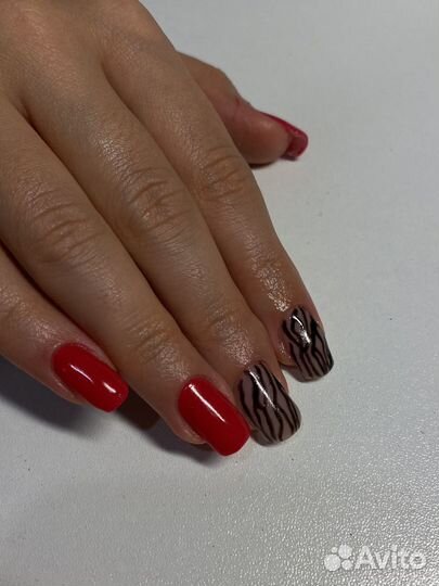 Маникюр, наращивание ресниц