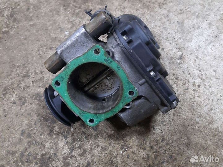 Дроссельная заслонка Volkswagen/Audi