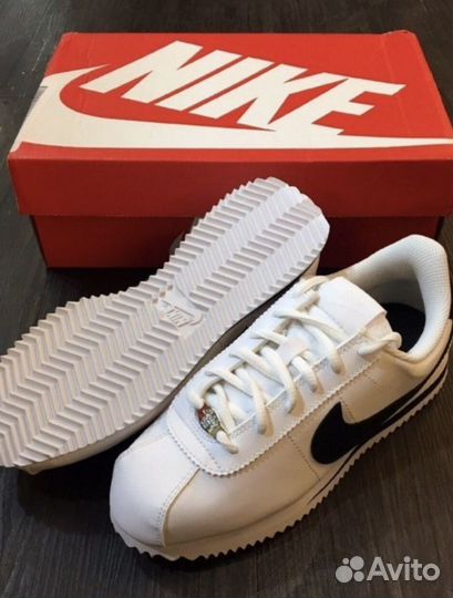 Кроссовки новые nike cortez