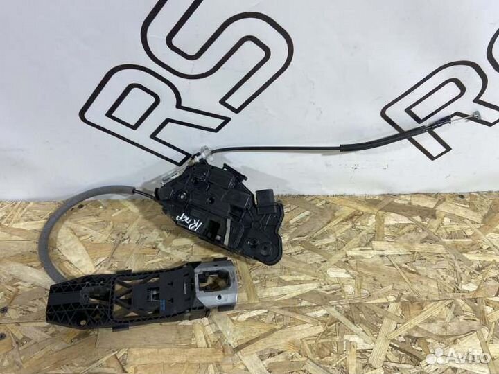 Замок двери передний правый Skoda Fabia 2 Рестайл