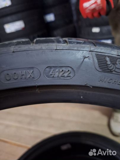 Michelin Pilot Sport 4 S 265/30 R21 96Y